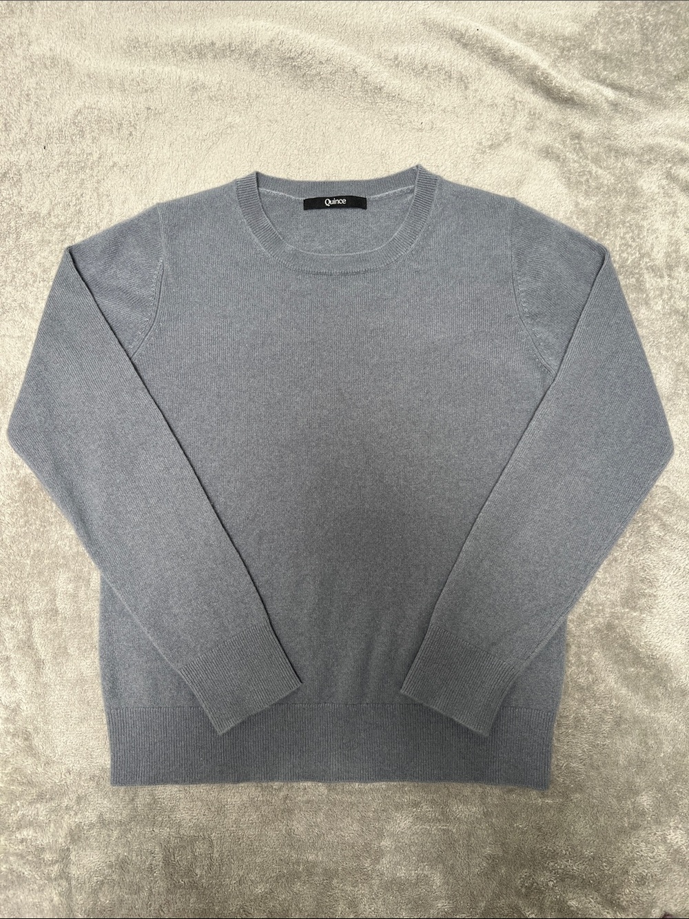 Quince Men's Cashmere Crewneck Sweater in Light Gray